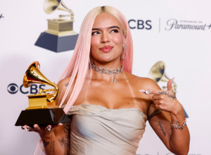 Karol G anuncia show láser en el Planetario de Medellín