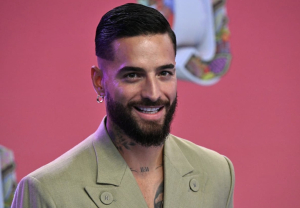 Maluma se suma al remix del fenómeno viral “Las Muñequitas”