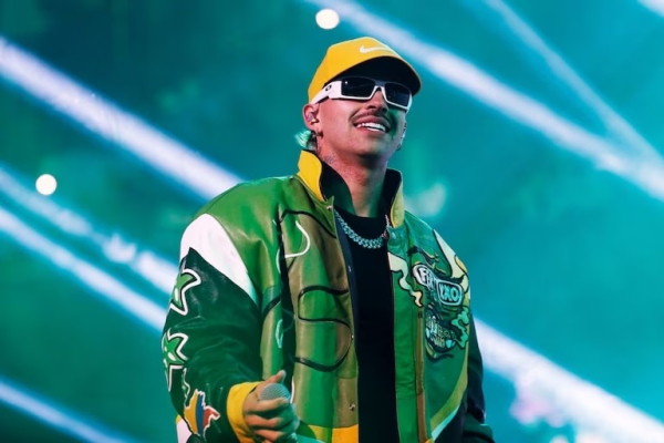 Feid anunció la apertura de su tienda de moda