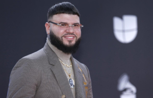 Farruko presenta “Hay Que Volver”