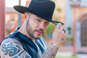 Jessi Uribe lanza su nuevo sencillo Ambulancia