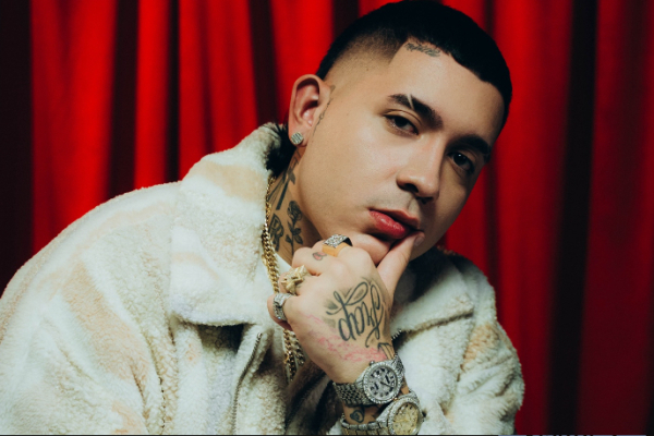 Kris R. presenta “Mil D Aura”