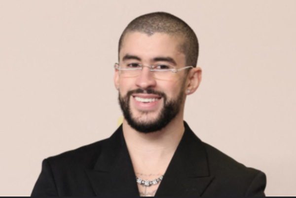 Bad Bunny regresará a Saturday Night Live en octubre