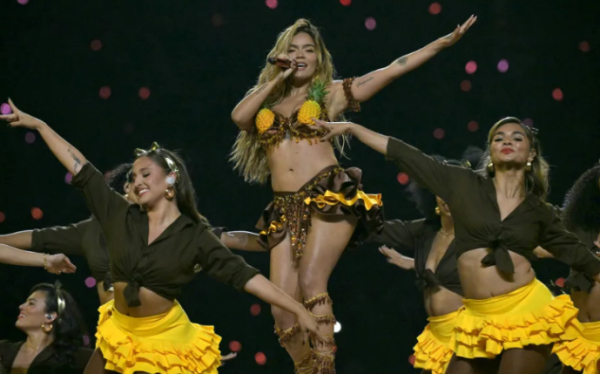 Karol G hará historia en la NFL