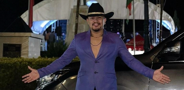 Cantante de música popular revela cómo lo robaron