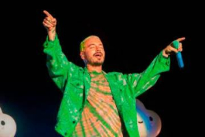 J Balvin en fiesta de Michael Jordan