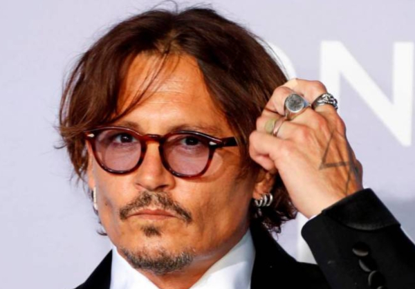 Actriz señala que Johnny Depp la acosó e insultó