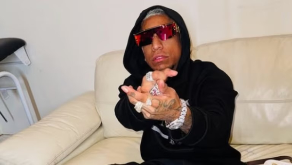 El cantante Pirlo se metió en una nueva polémica