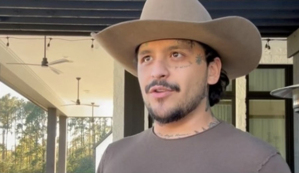 Christian Nodal lanzó su nueva canción ‘El amigo’