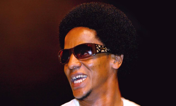 Tego Calderón anuncia su regreso con música nueva