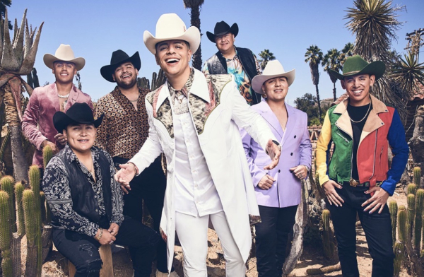Grupo Firme estrena “Cabrón y Medio” y sorprende con sonido de mariachi