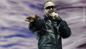 J Balvin celebra la independencia