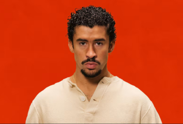 Bad Bunny enfrenta demanda por escenografía de su show