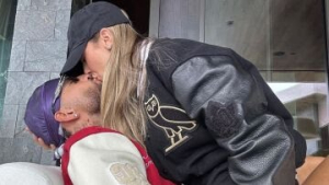 ¿Maluma le dio anillo de compromiso a su novia?