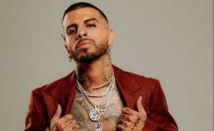 Rauw Alejandro recibirá el Premio a la Herencia Hispana 2025