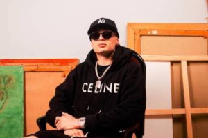 Peso Pluma se fracturó el pie