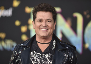 "Me pasó algo, me estoy muriendo": susto de Carlos Vives con gas lacrimógeno en concierto