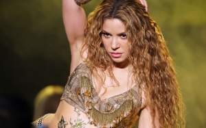 Shakira adelanta fragmento de una nueva canción y desata especulación