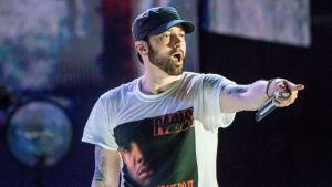 Eminem se burló del feminismo en su nuevo álbum