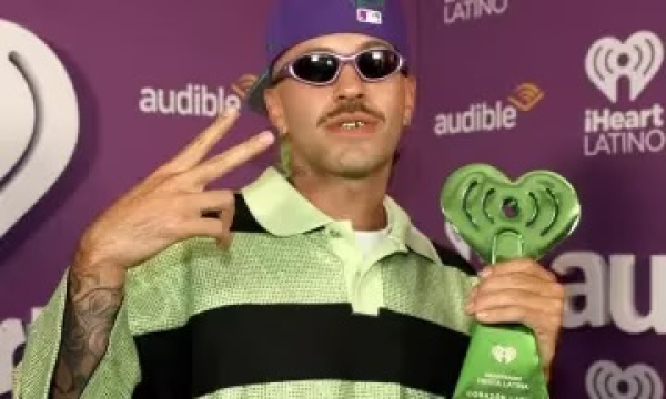 El importante premio que recibió Feid en Miami