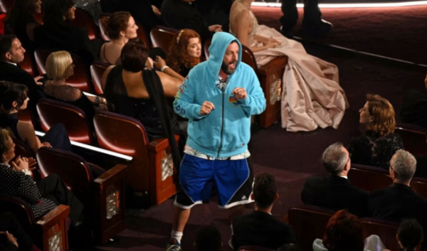 Adam Sandler no pasó desapercibido en los Óscar