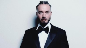 J Balvin subastará prendas y accesorios