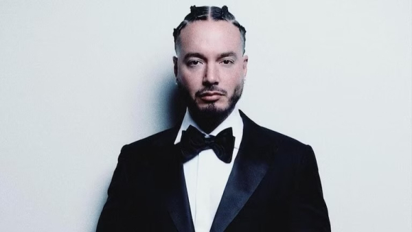 J Balvin subastará prendas y accesorios