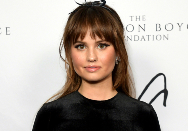 La reconocida actriz Debby Ryan anuncia su primer embarazo