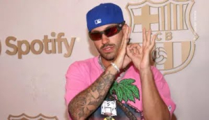 Feid sufrió un pequeño accidente durante su concierto en Madrid